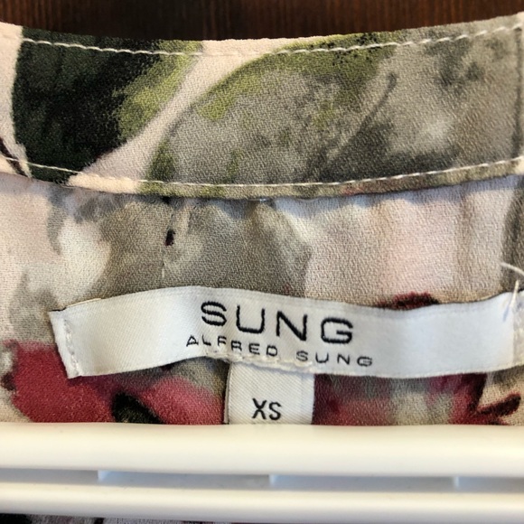 Blouse - Picture 2 of 2